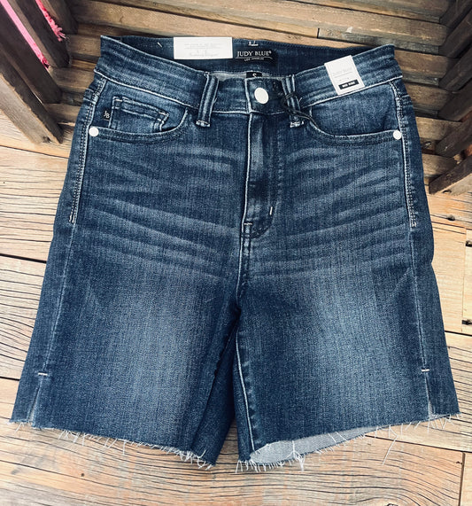 Judy Blue Short~Mid Rise